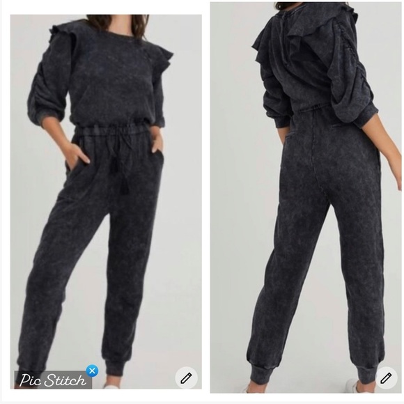 Something Navy Meghan Ruffle Sleeve Jumpsuit - Picture 1 of 11